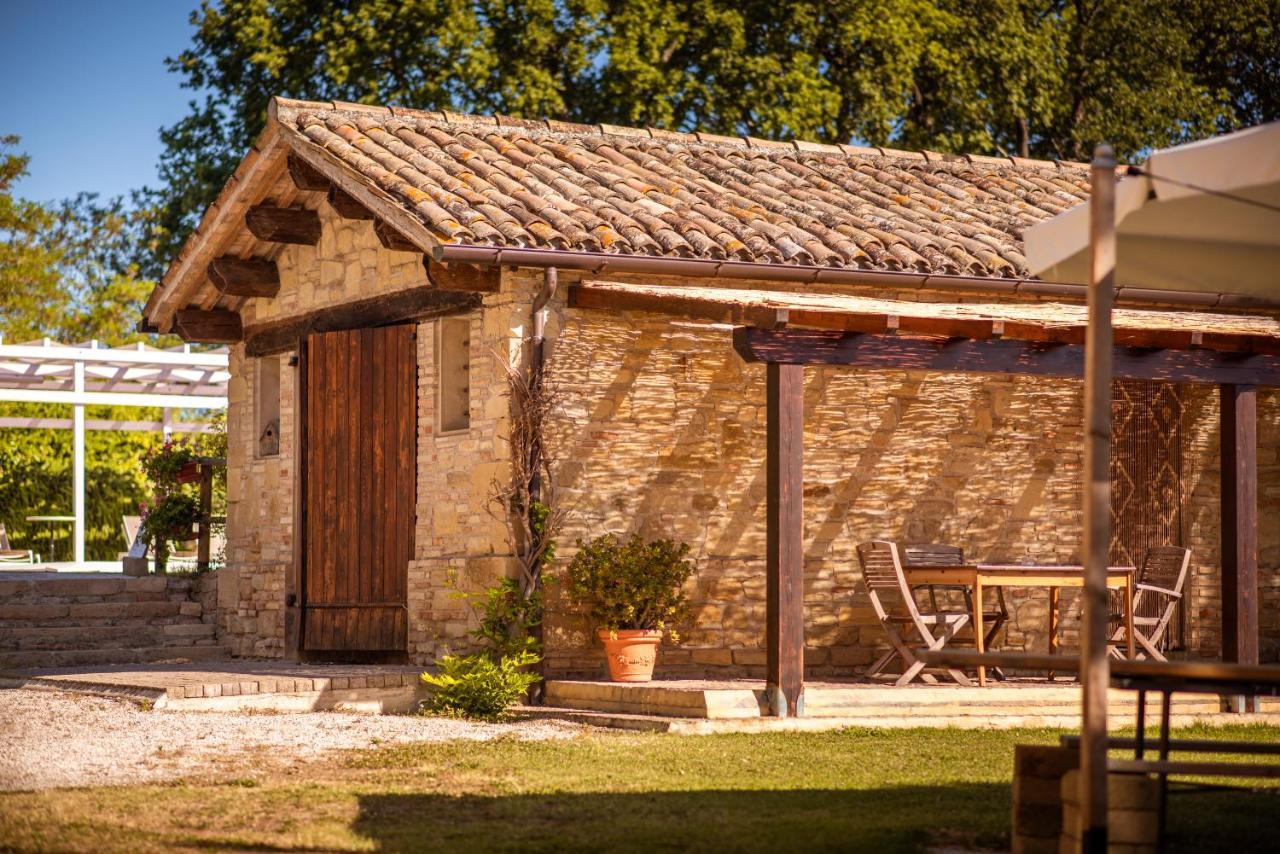 Residenza La Canonica Novilara Bagian luar foto